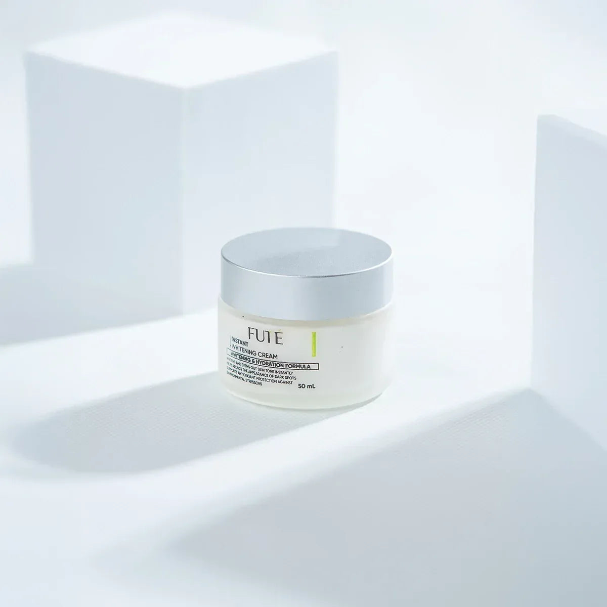 FUTÉ INSTANT WHITENING CREAM - Fute Shop