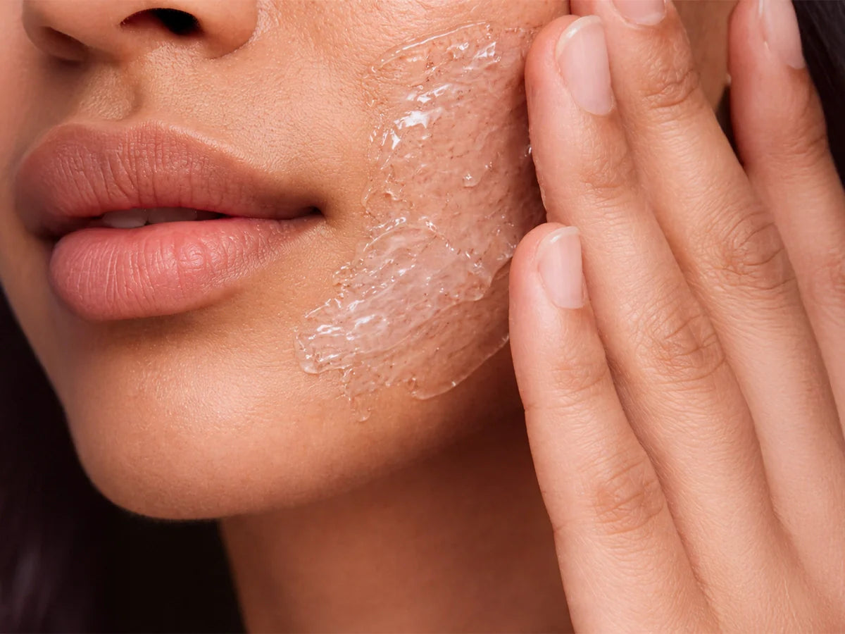 Hello To Acne Clarifying Gel - Bye To The Side Effects Of Smog On Skin