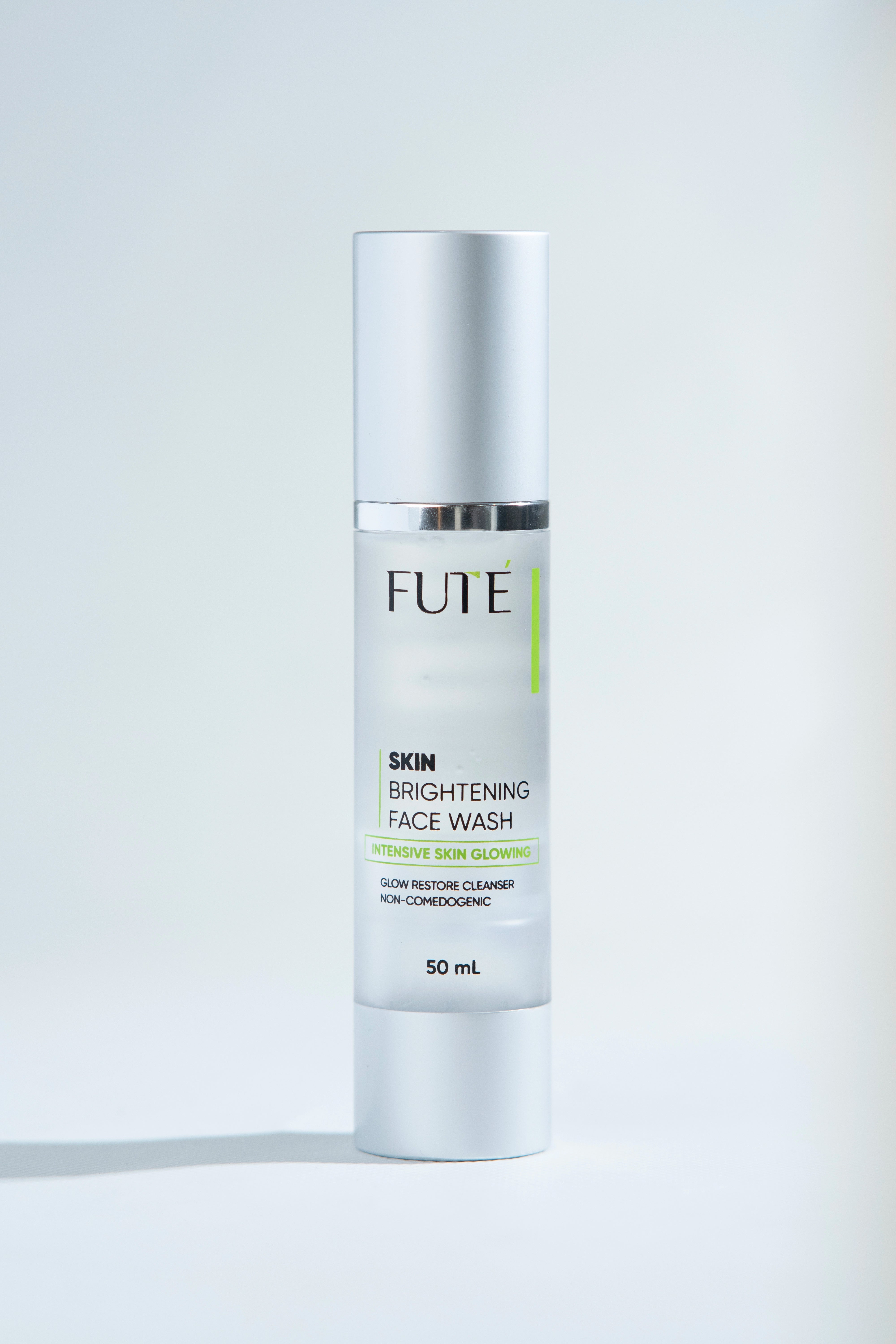 FUTÉ SKIN BRIGHTENING + HYDRATING FACE WASH